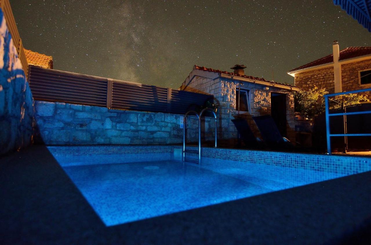 House Tihana Donje Selo na Šolti エクステリア 写真